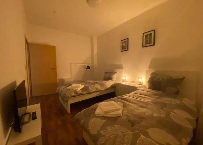 Zum Guten Schlaf 게스트하우스 *